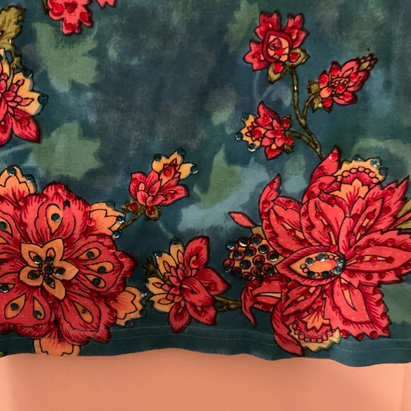 Womens  floral shirt with sequin and bead details - Picture 6 of 10